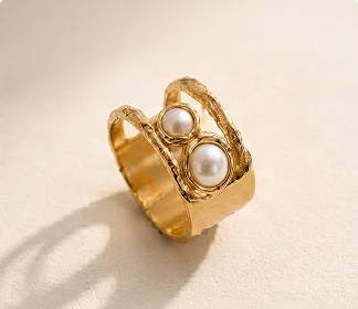 Aura Pearl Ring